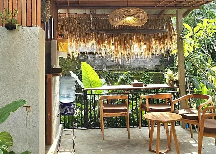 Dhanyasari House Gasthuis 3*